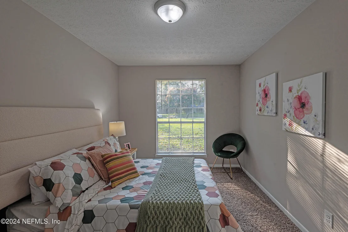 Photo of 7995 SARCEE Trail