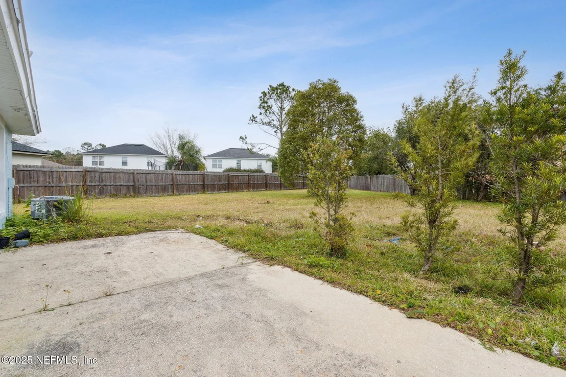 Photo of 2005 FROGMORE Drive