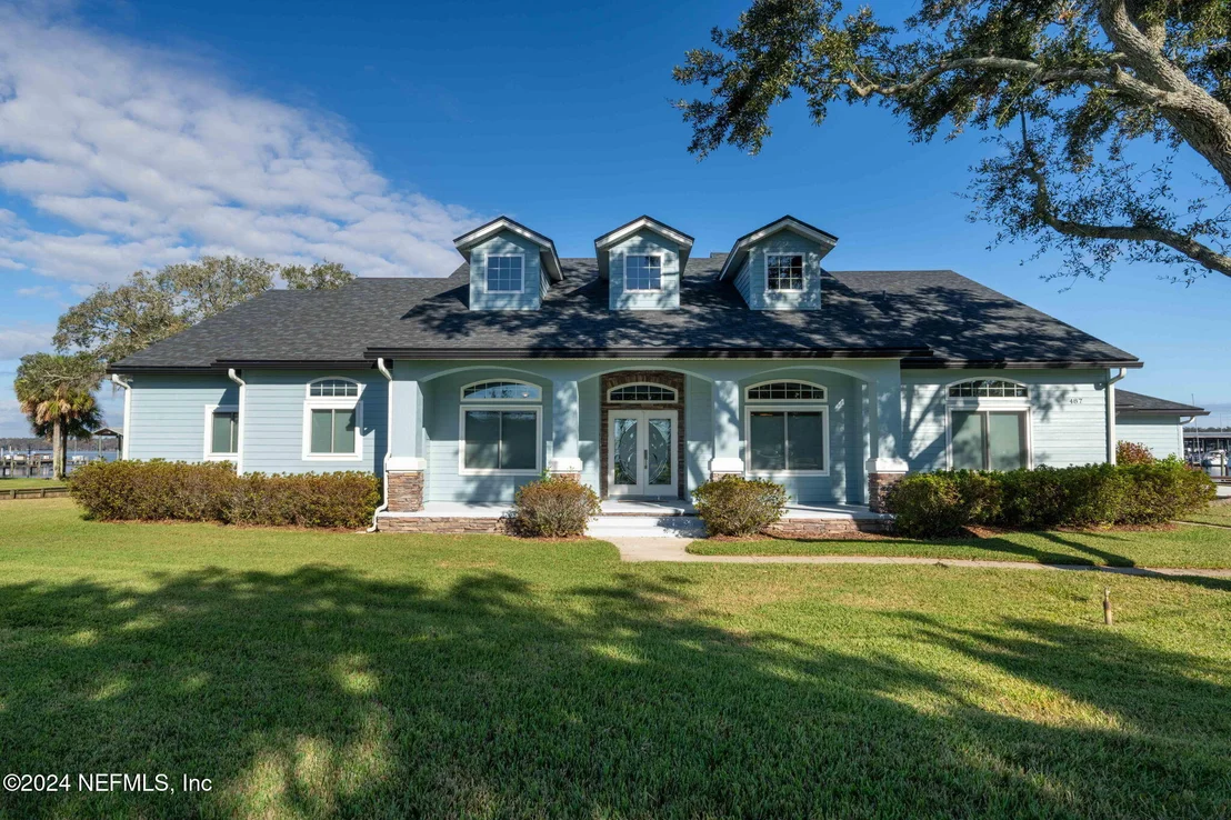 Photo of 487 CREIGHTON Road