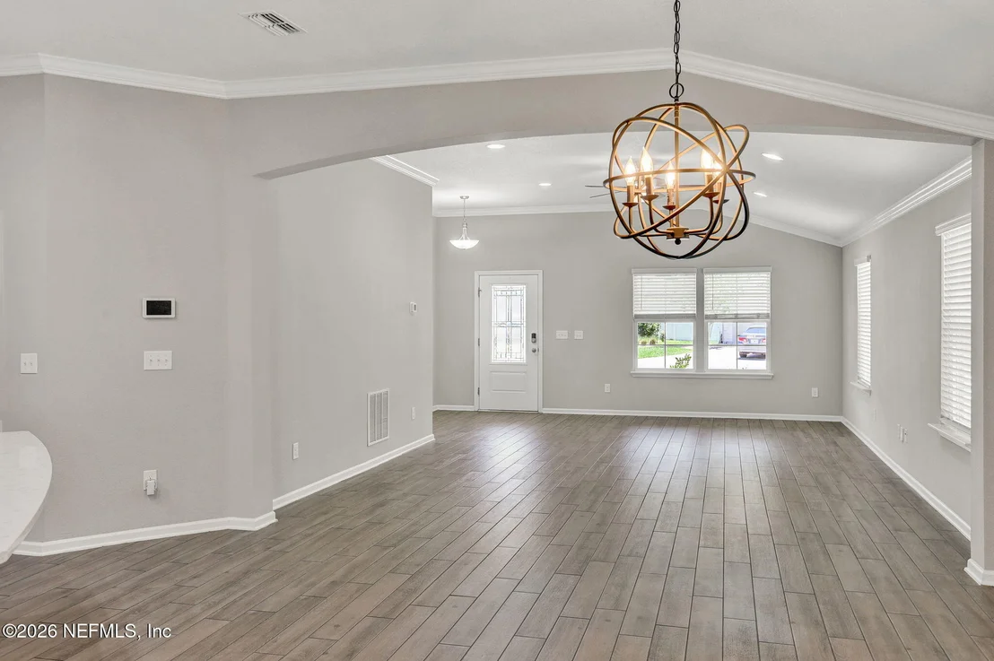 Photo of 388 GLASGOW Drive