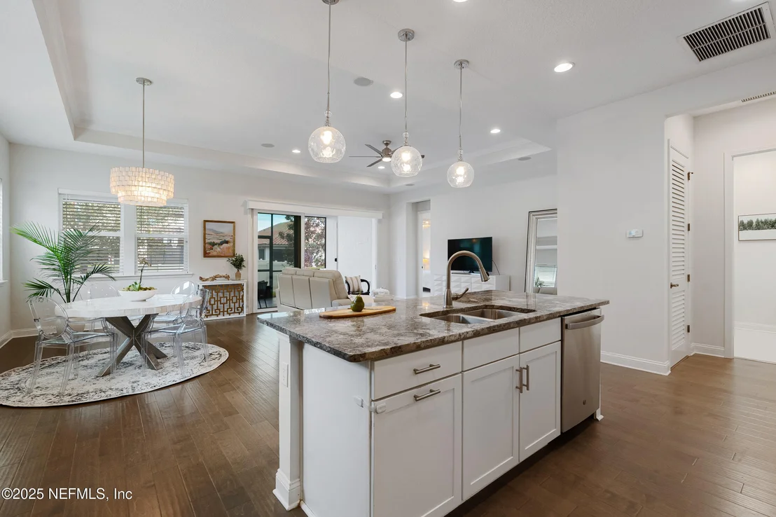 Photo of 41 RIALTO Drive