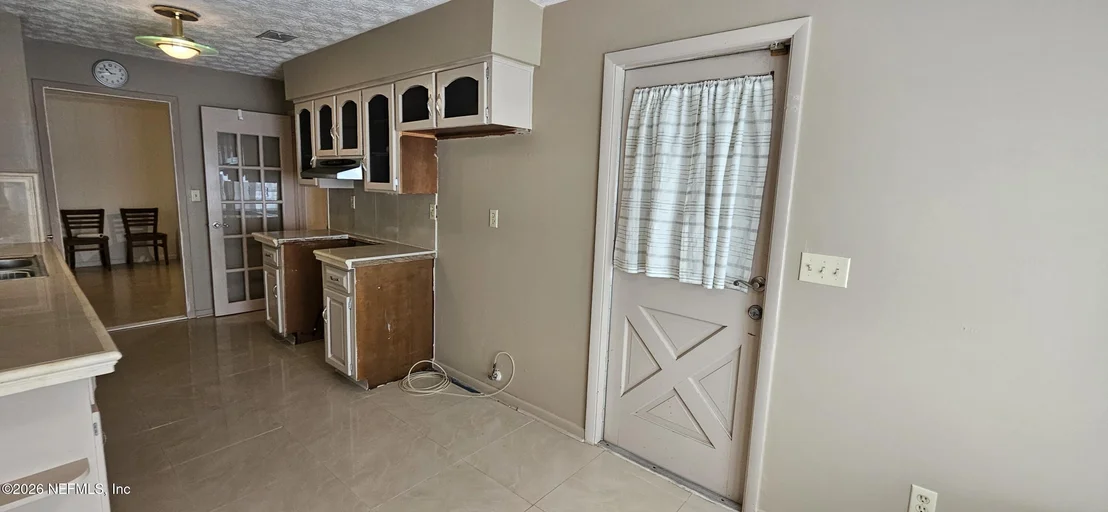Photo of 3839 FERNGLEN Drive