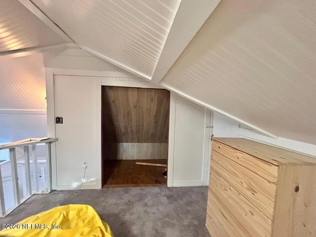 Photo of 32 E PARK Avenue