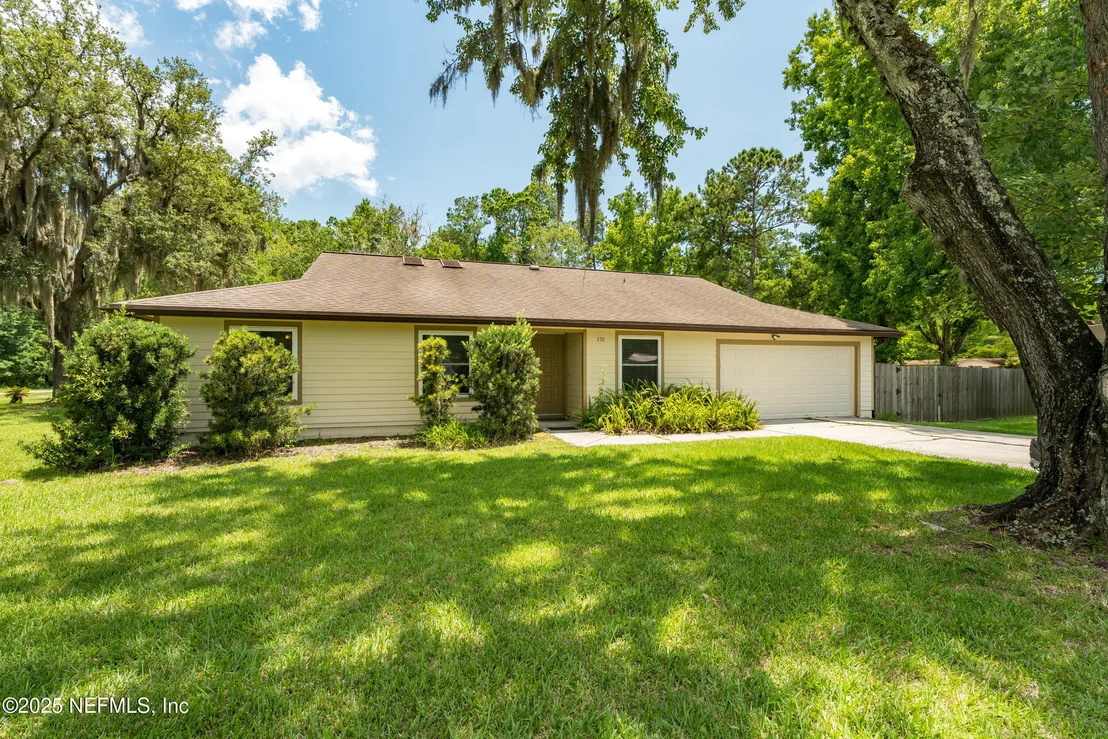 Photo of 530 HICKORY Drive