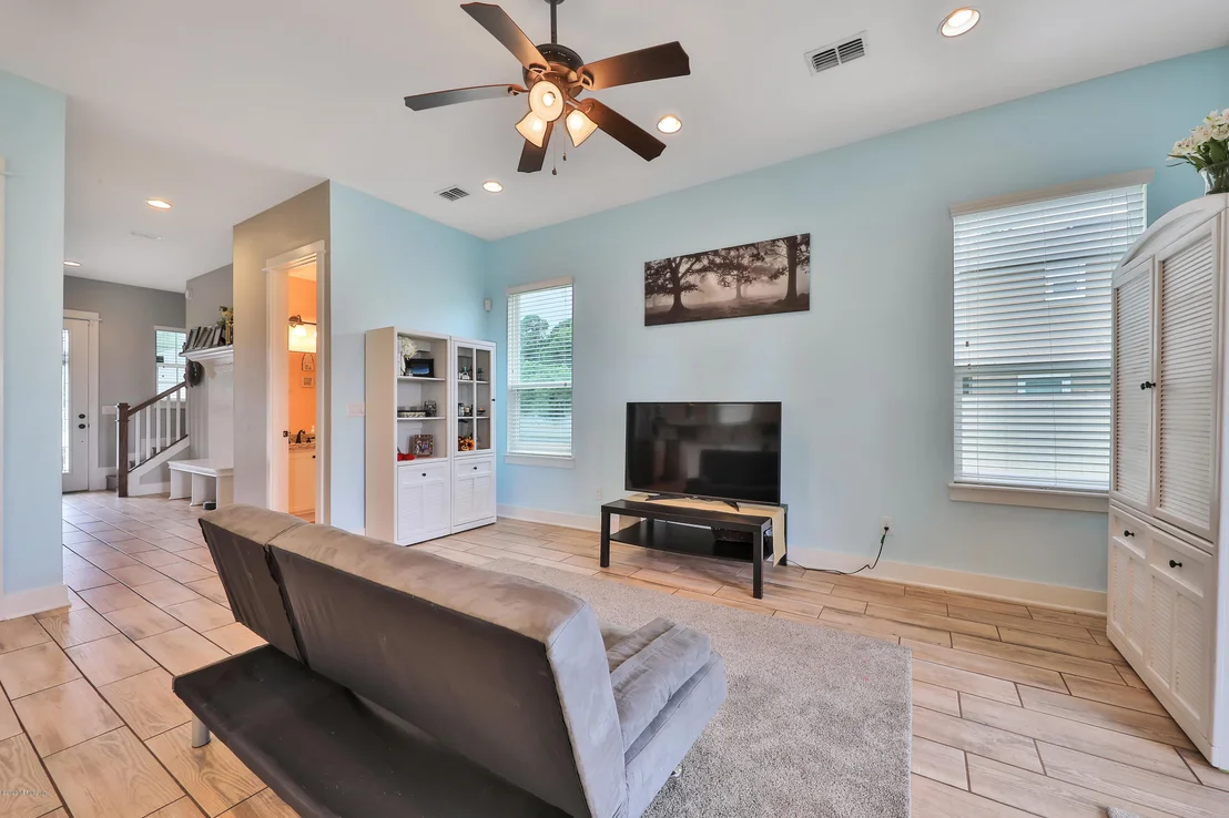 Photo of 3698 LIGHTVIEW Lane