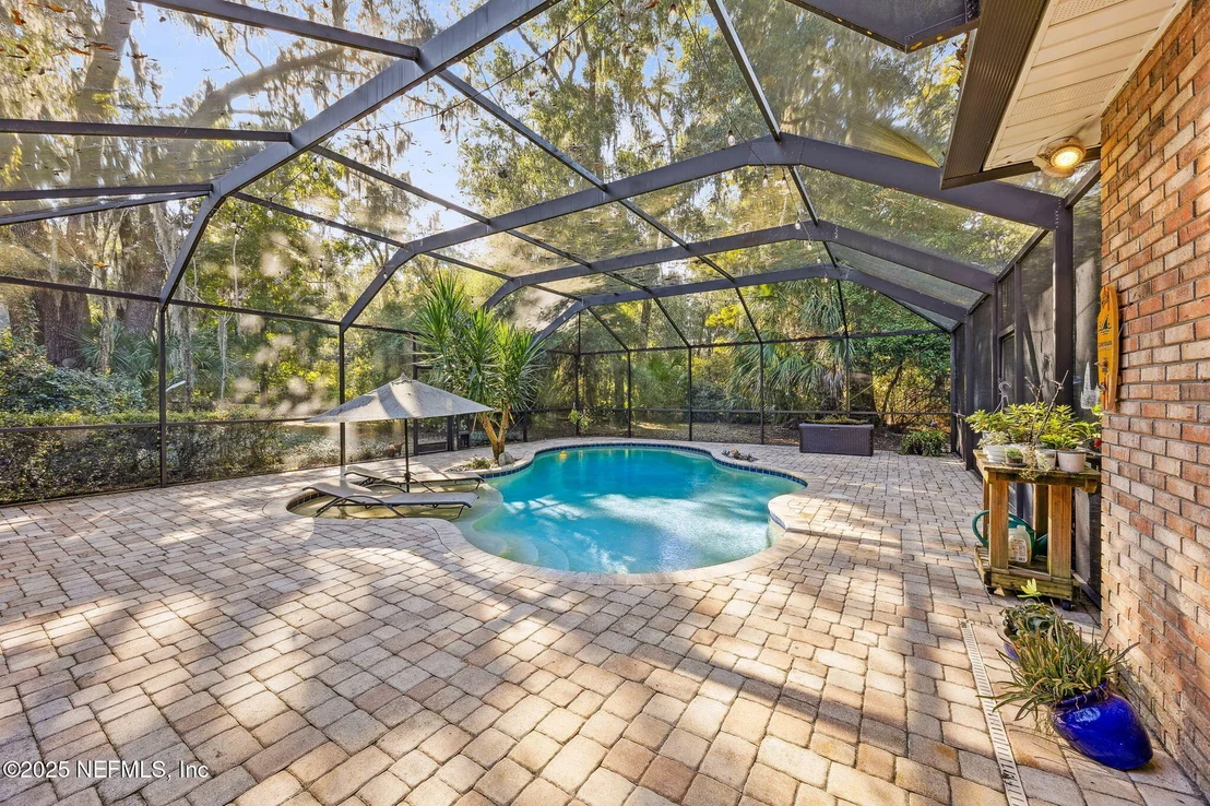 Photo of 97535 PIRATES POINT Road