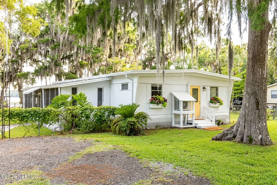 Photo of 198 PALM Drive