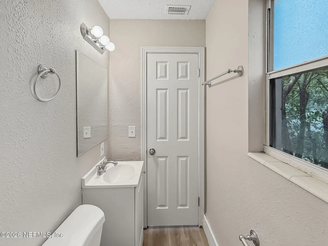 Photo of 5233 DALLEN LEA Drive
