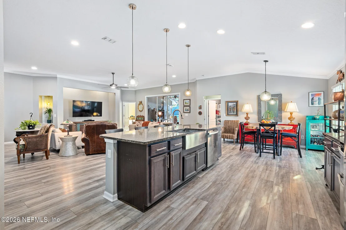 Photo of 783 PULLMAN Circle