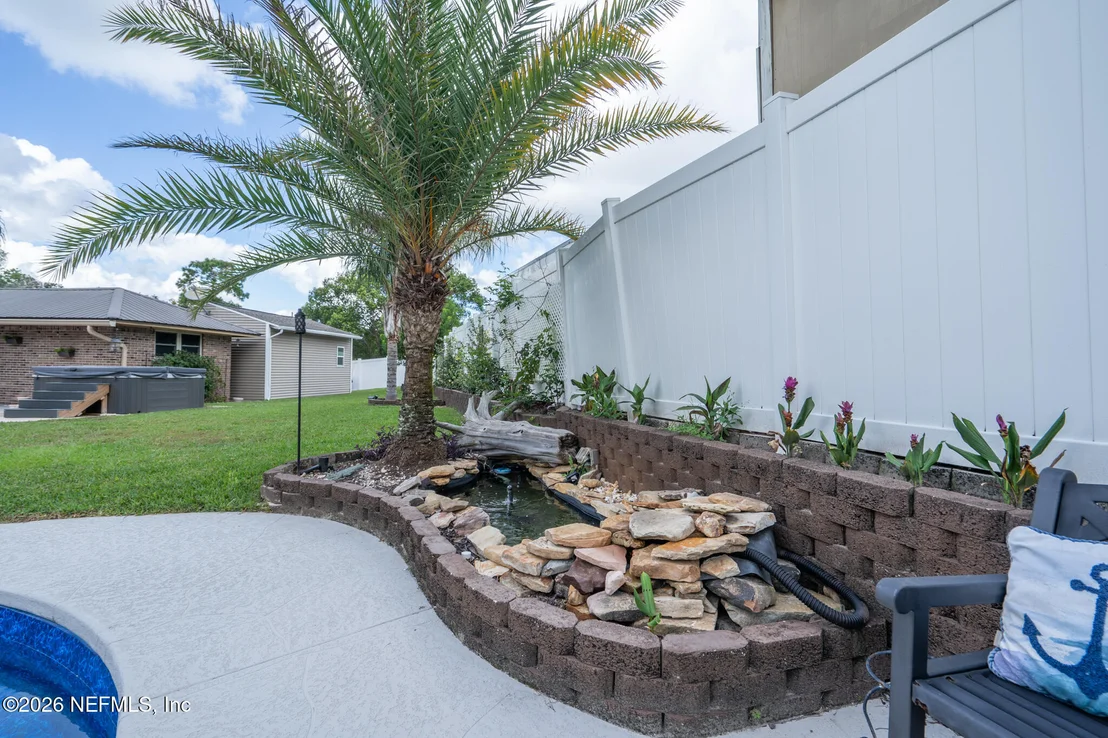 Photo of 377 FOXRIDGE Road