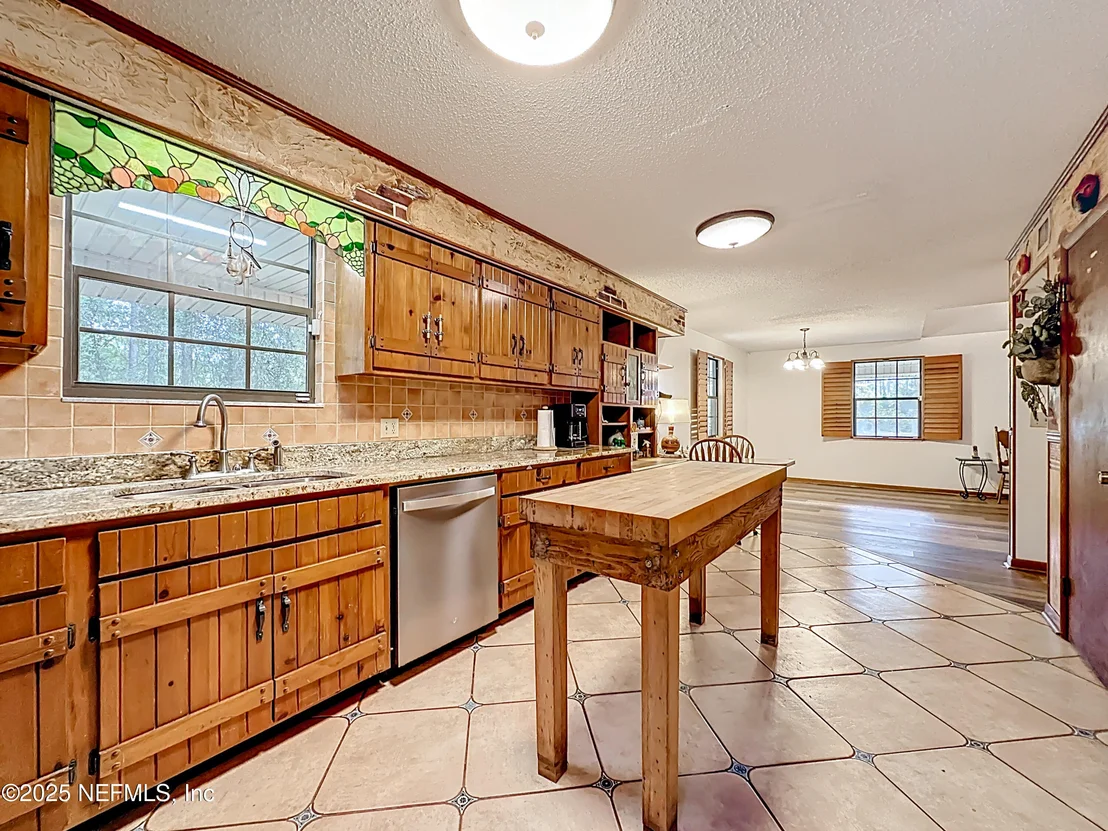 Photo of 35061 KAREN Road