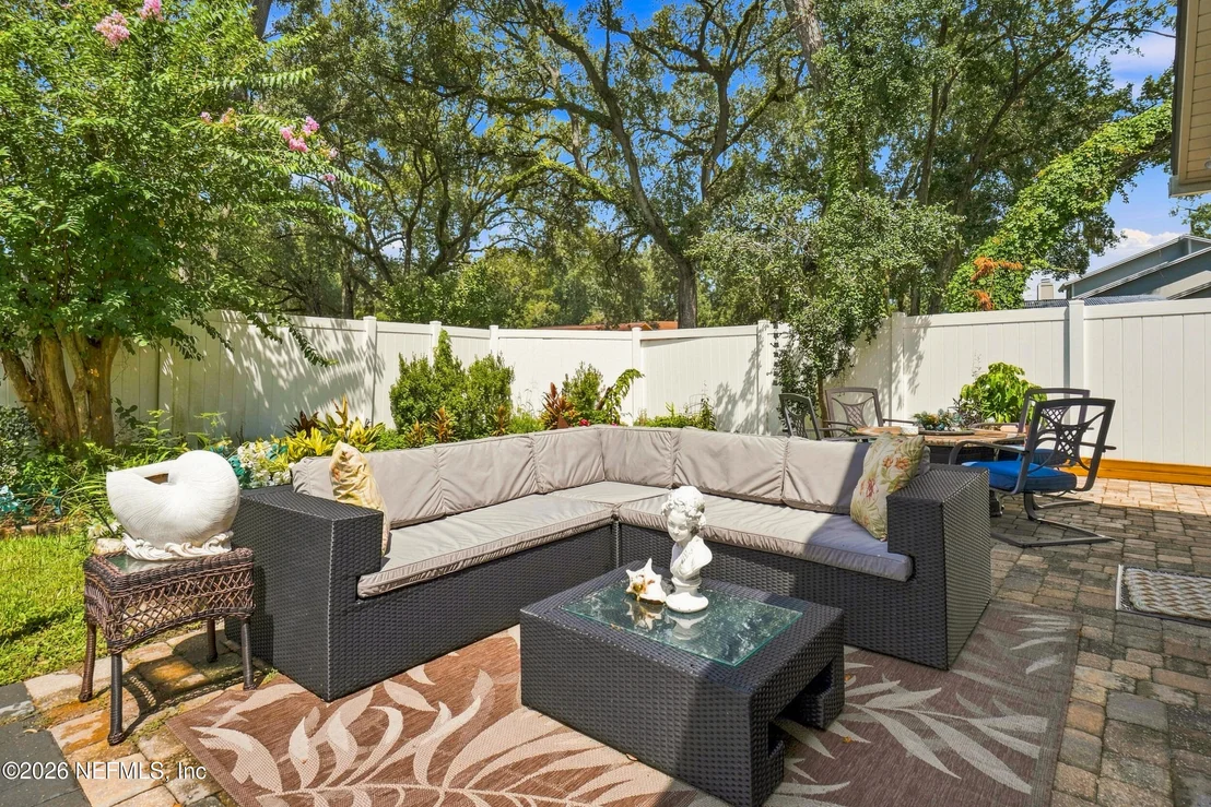 Photo of 1407 RIVERGATE Drive