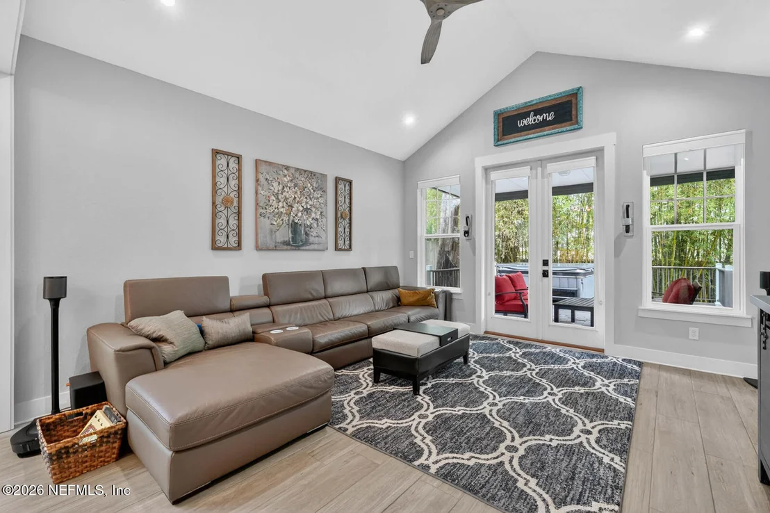 Photo of 3 SOLANO Avenue