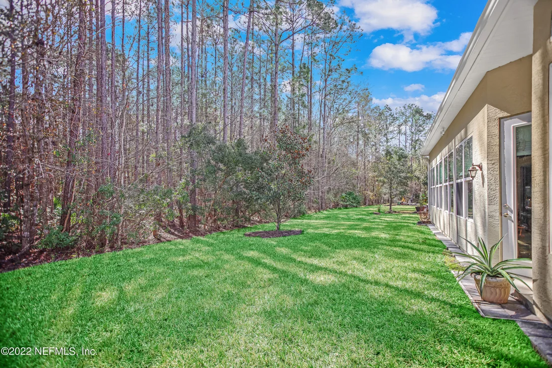 Photo of 1616 SUGAR LOAF Lane