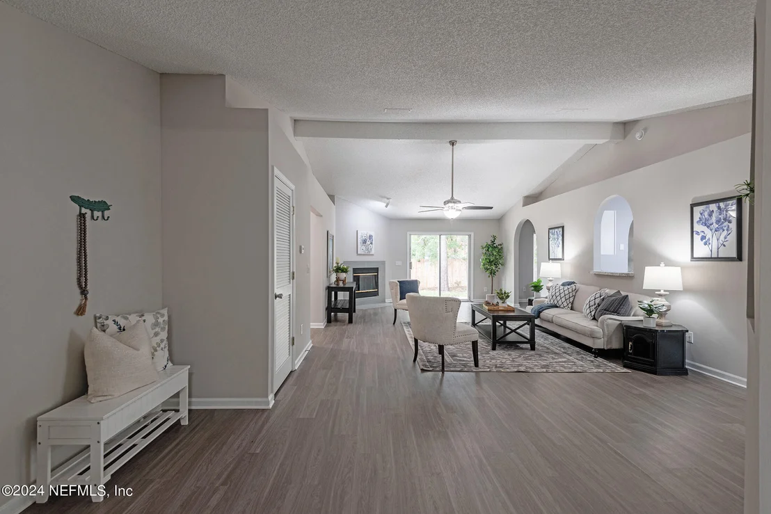 Photo of 6402 CHECKMATE Lane