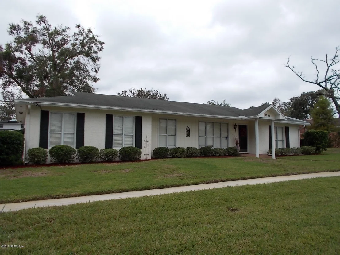 Photo of 1236 ESTORIL Drive
