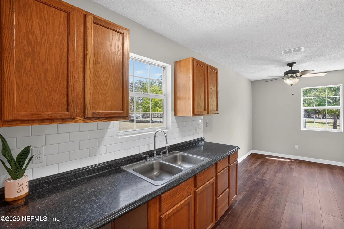 Photo of 241791 COUNTY ROAD 121