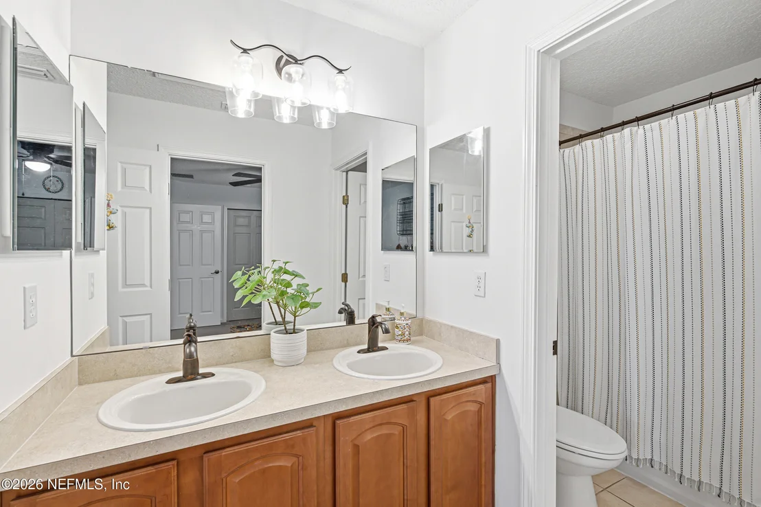 Photo of Unit D at 1861 COPPER STONE Drive