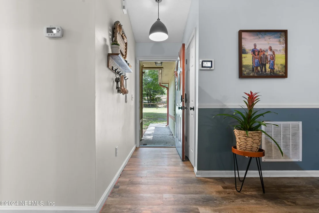 Photo of 2592 MYRTLE Loop