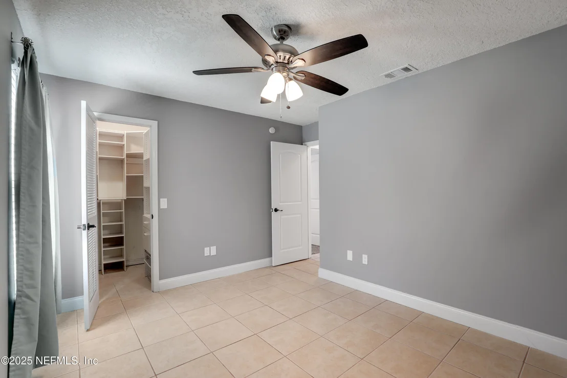 Photo of 4752 RIVERINE Drive