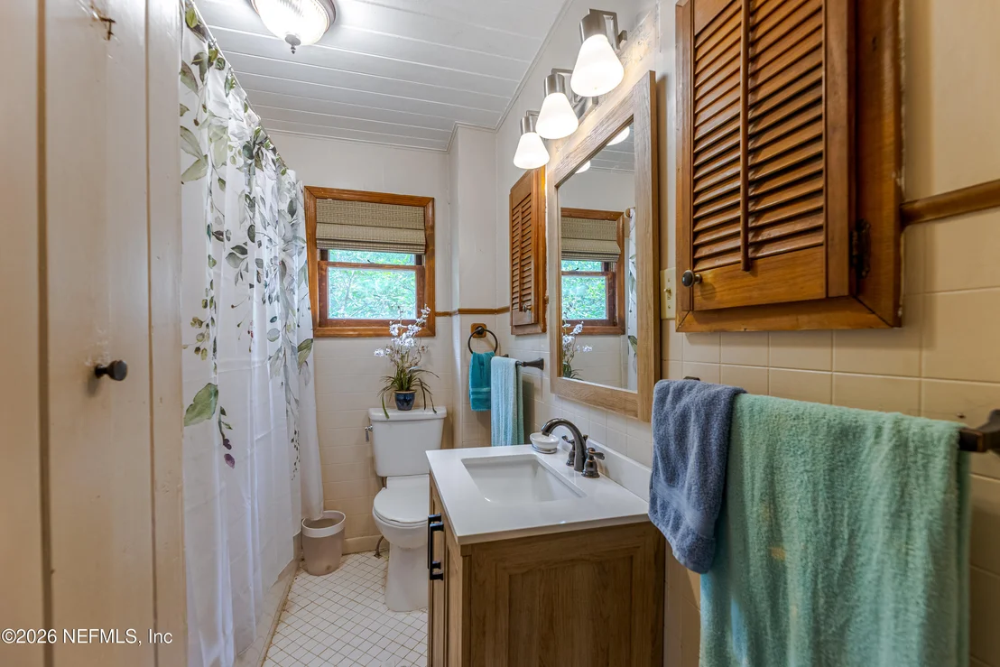 Photo of 1257 CEDAR BAY Road