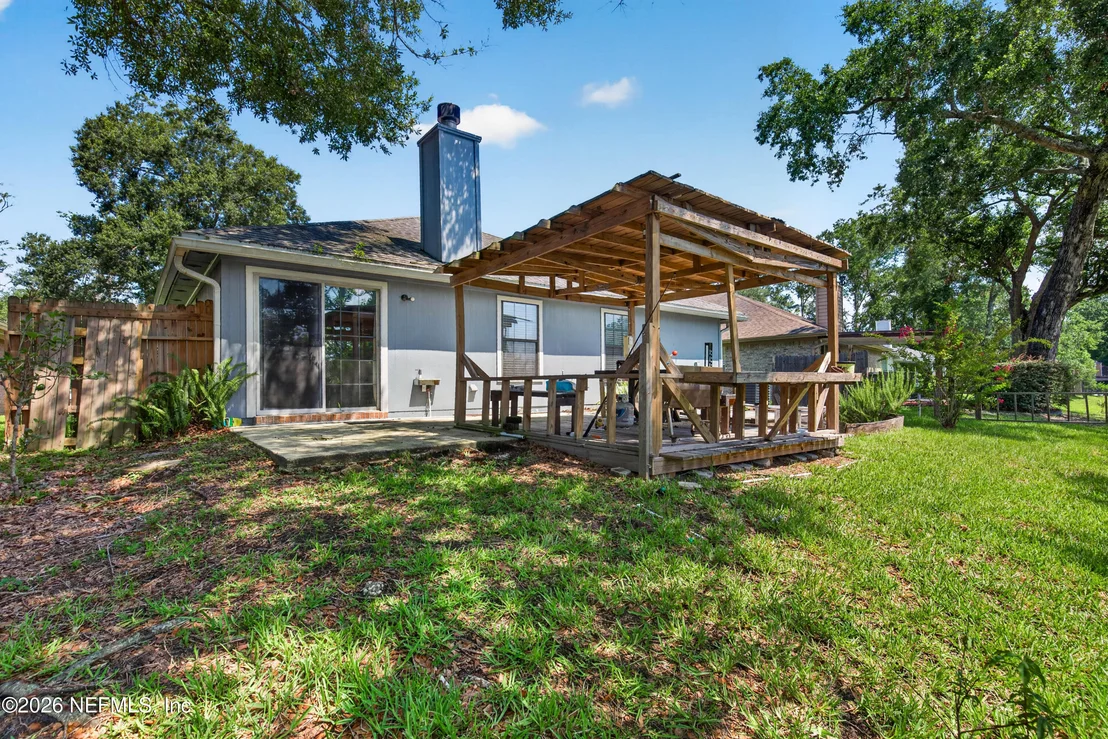 Photo of 1641 SPRING OAKS Lane