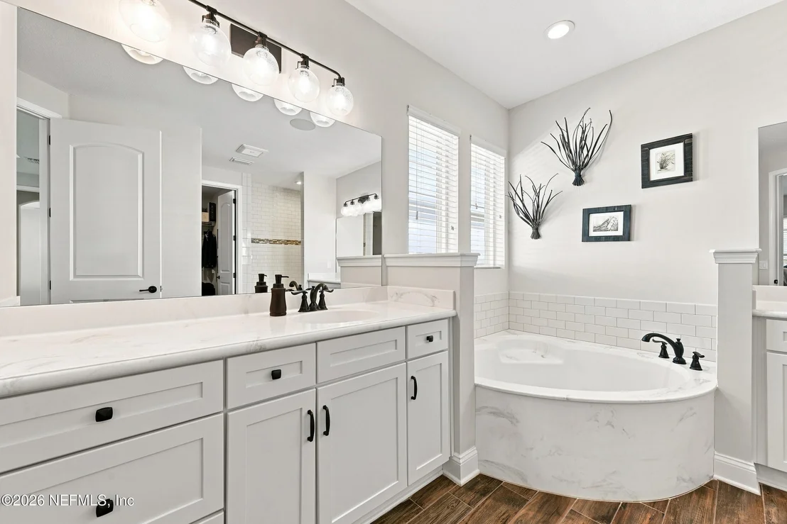 Photo of 322 SILVERLEAF VILLAGE Drive