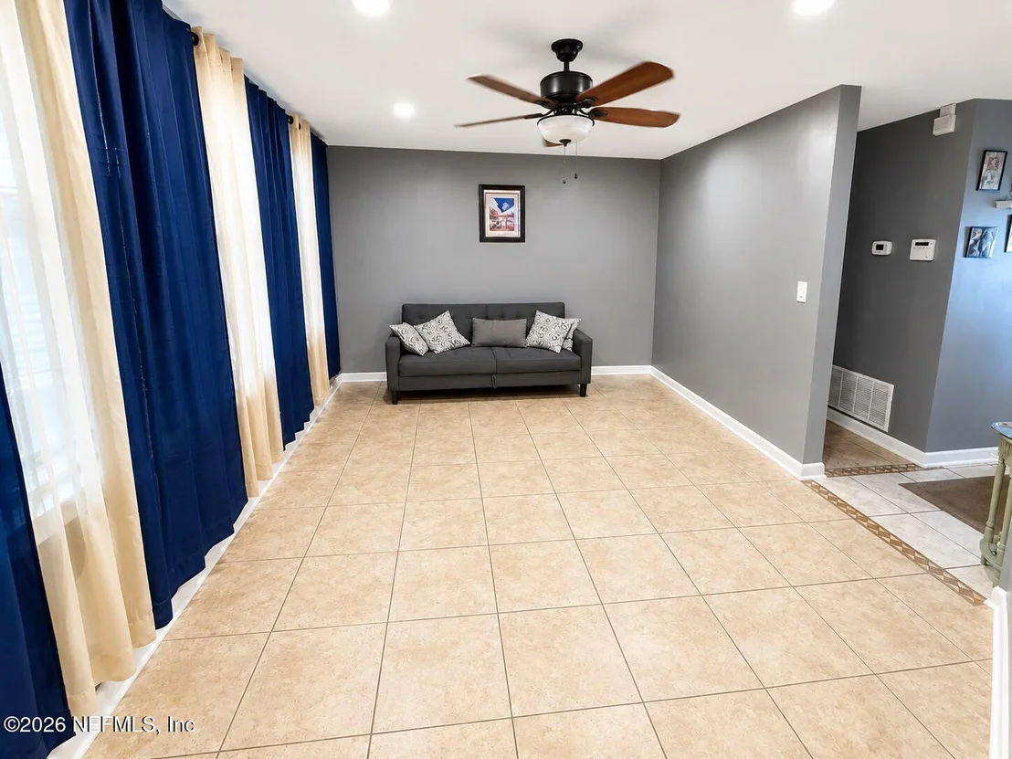 Photo of 6400 DIANE Road
