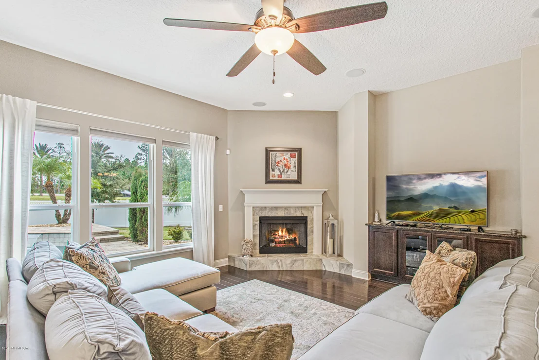 Photo of 428 PAISLEY Place