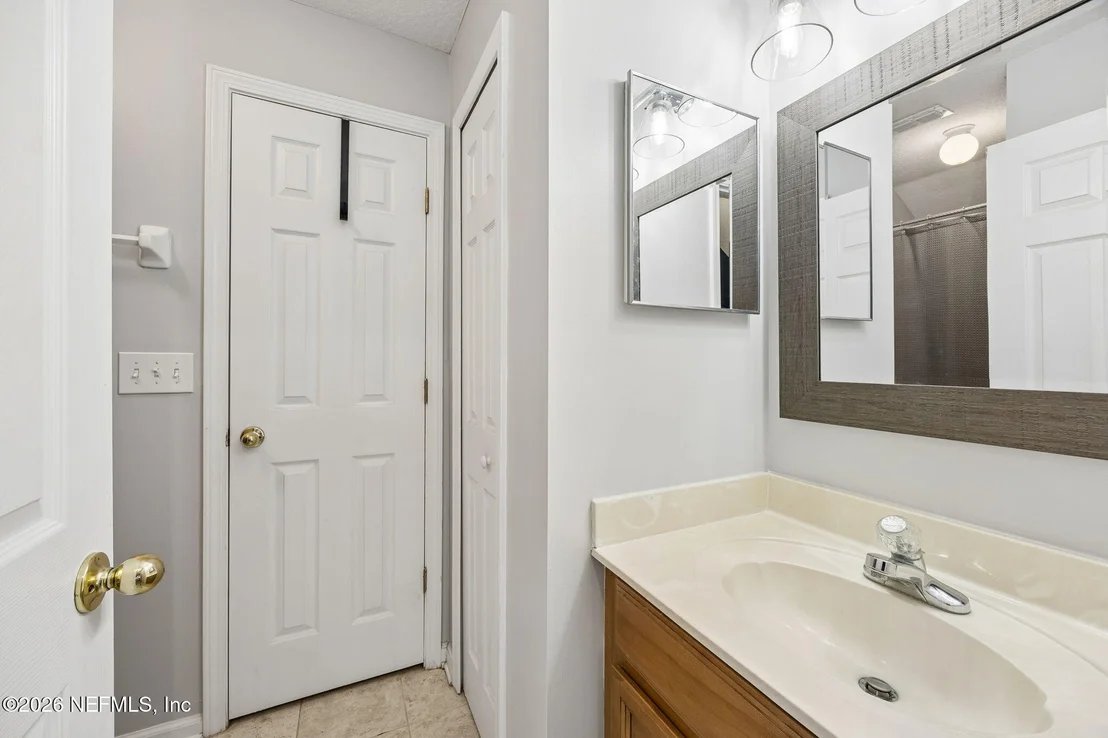 Photo of 757 FLOWERS Street