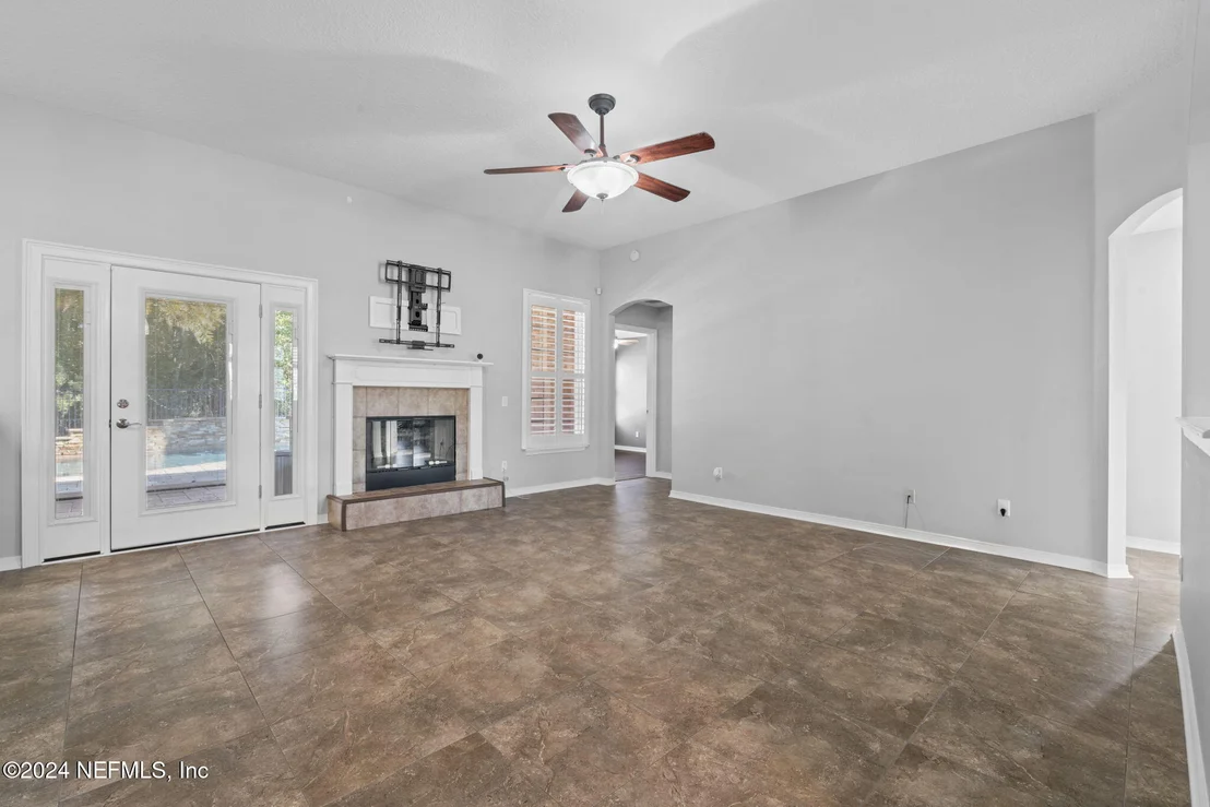 Photo of 44017 GREEN MEADOWS Lane