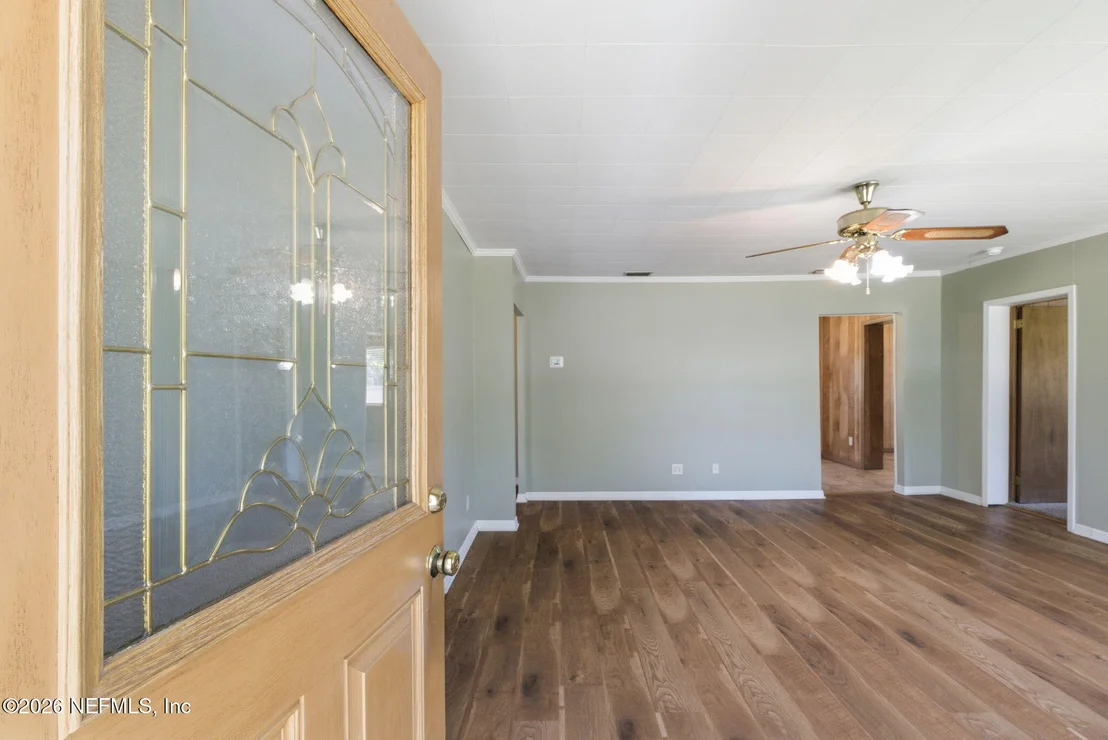 Photo of 5 BEACON Street