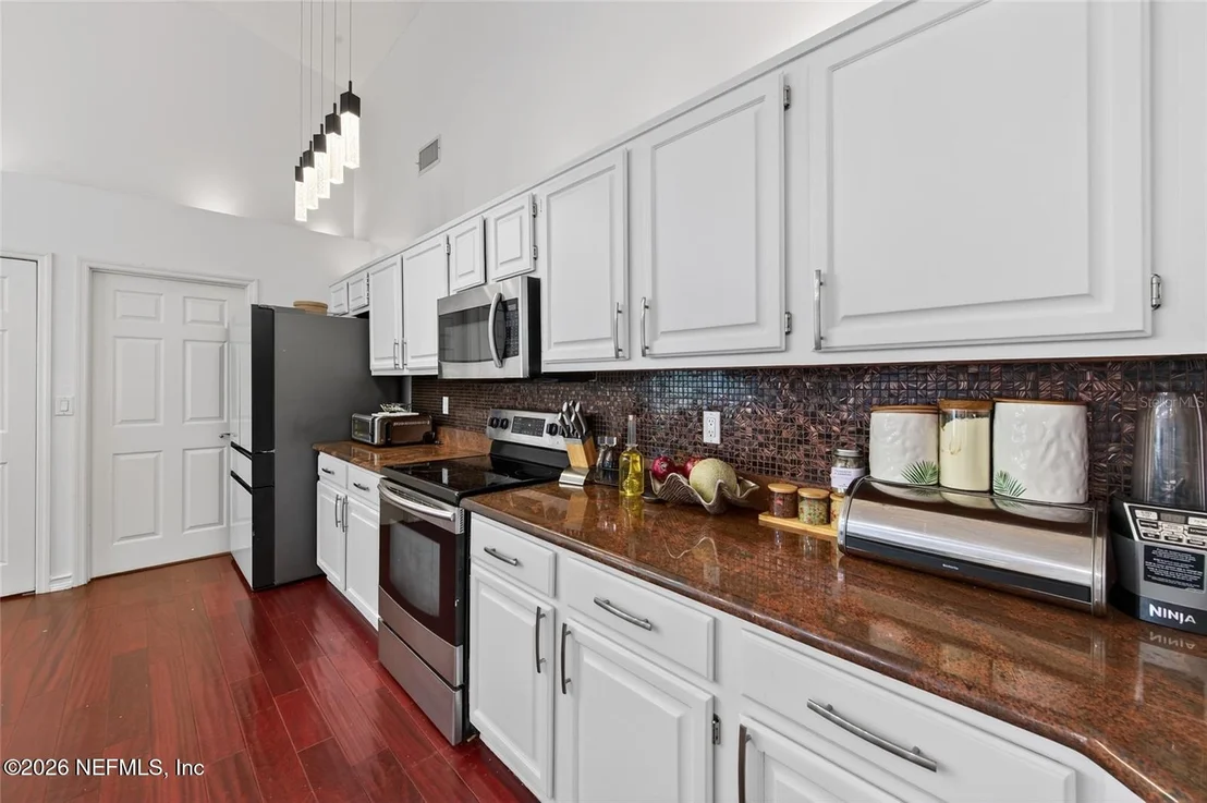 Photo of 114 SHADOW CREEK Way