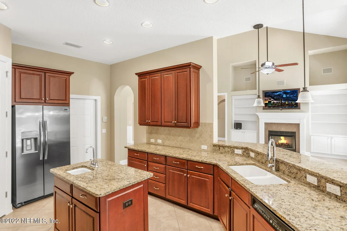 Photo of 275 STONEWELL Drive