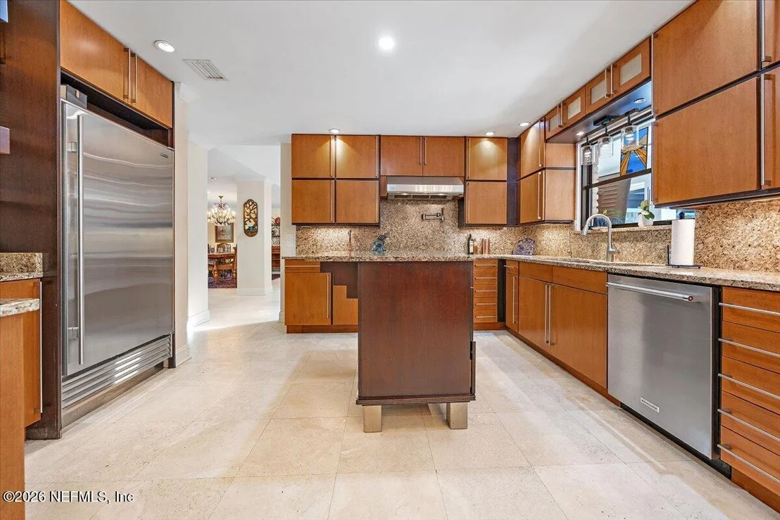 Photo of 3008 FOREST Circle