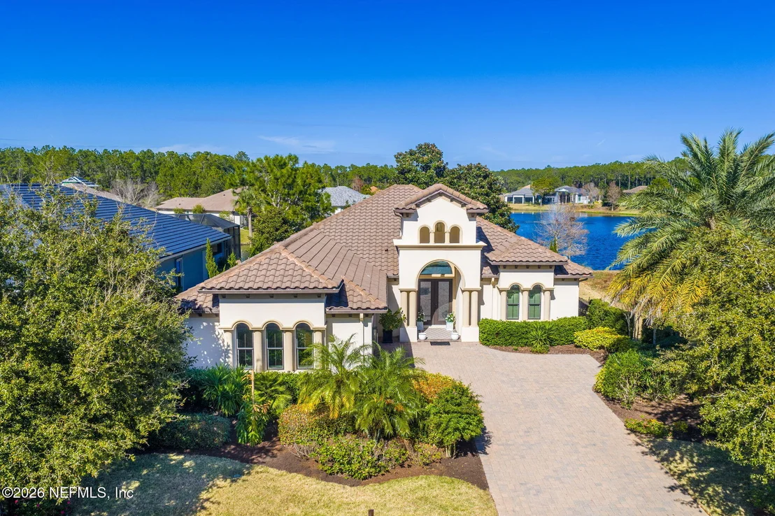 Photo of 213 CONSERVATORY Drive