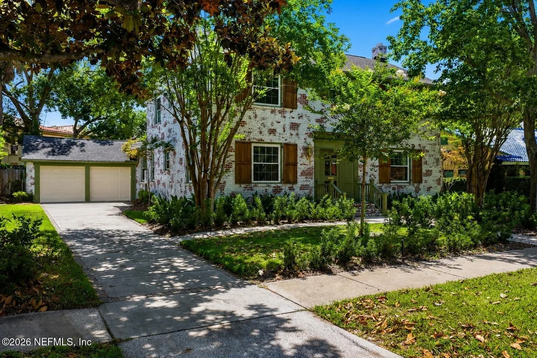 Photo of 1841 RIVER Road