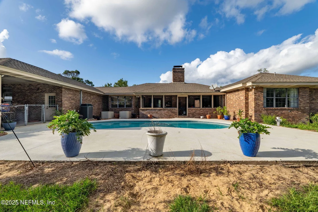 Photo of 105 DAIRY Road