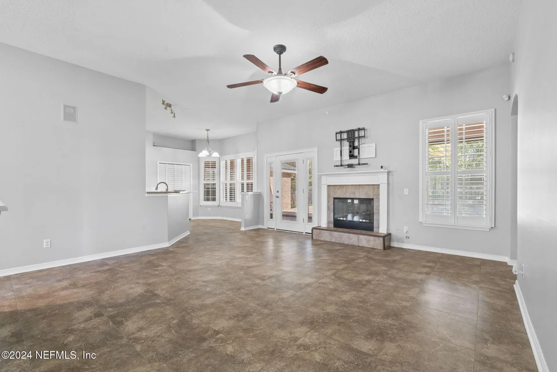 Photo of 44017 GREEN MEADOWS Lane