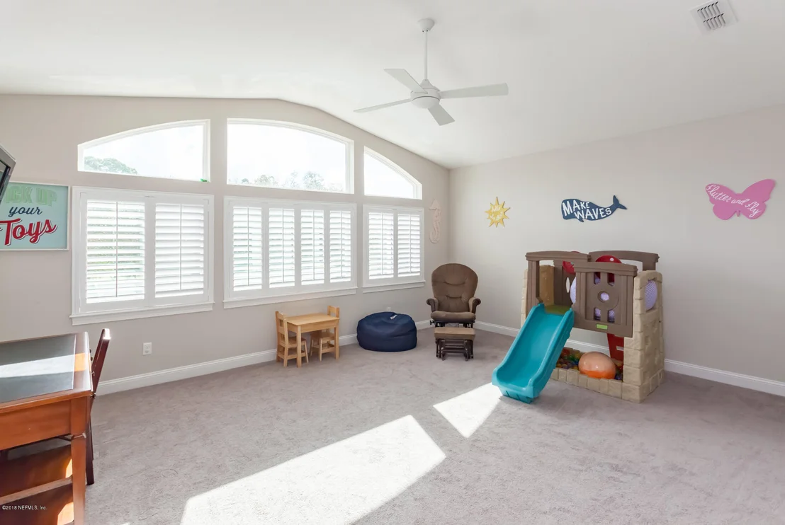 Photo of 216 VALE Drive