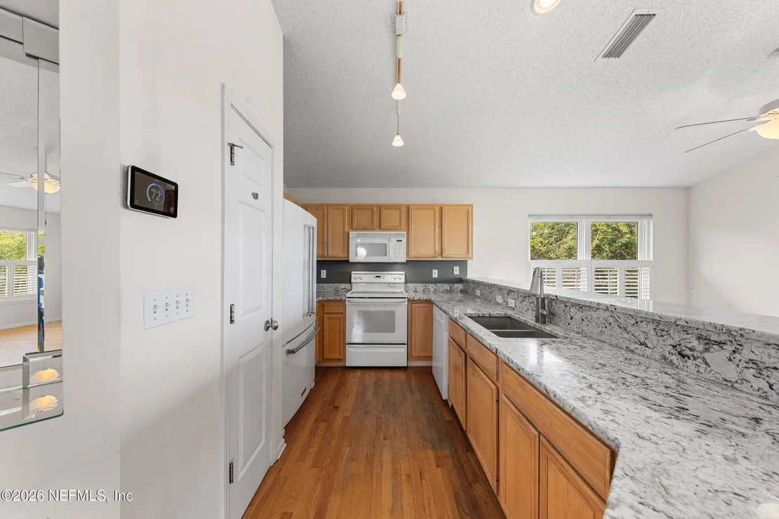 Photo of 124 BEACHSIDE Drive