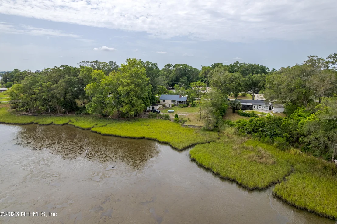 Photo of 1257 CEDAR BAY Road
