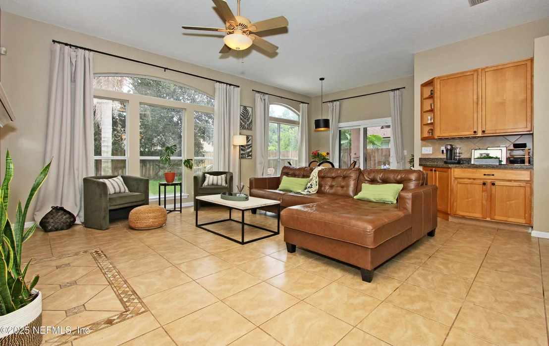 Photo of 1121 ANDREA Way