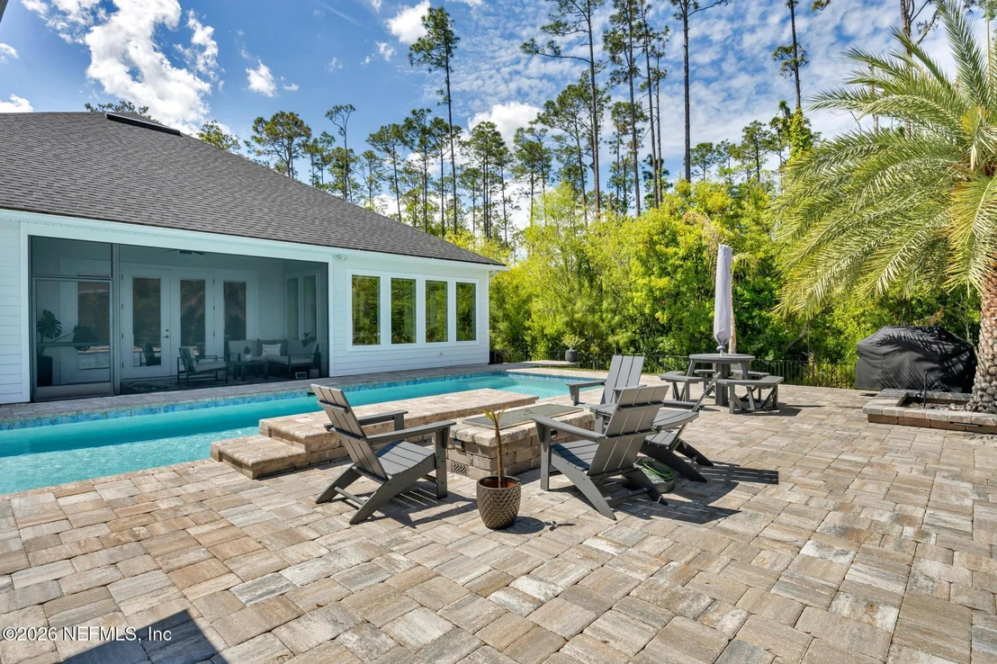 Photo of 11 FORESTVIEW Lane