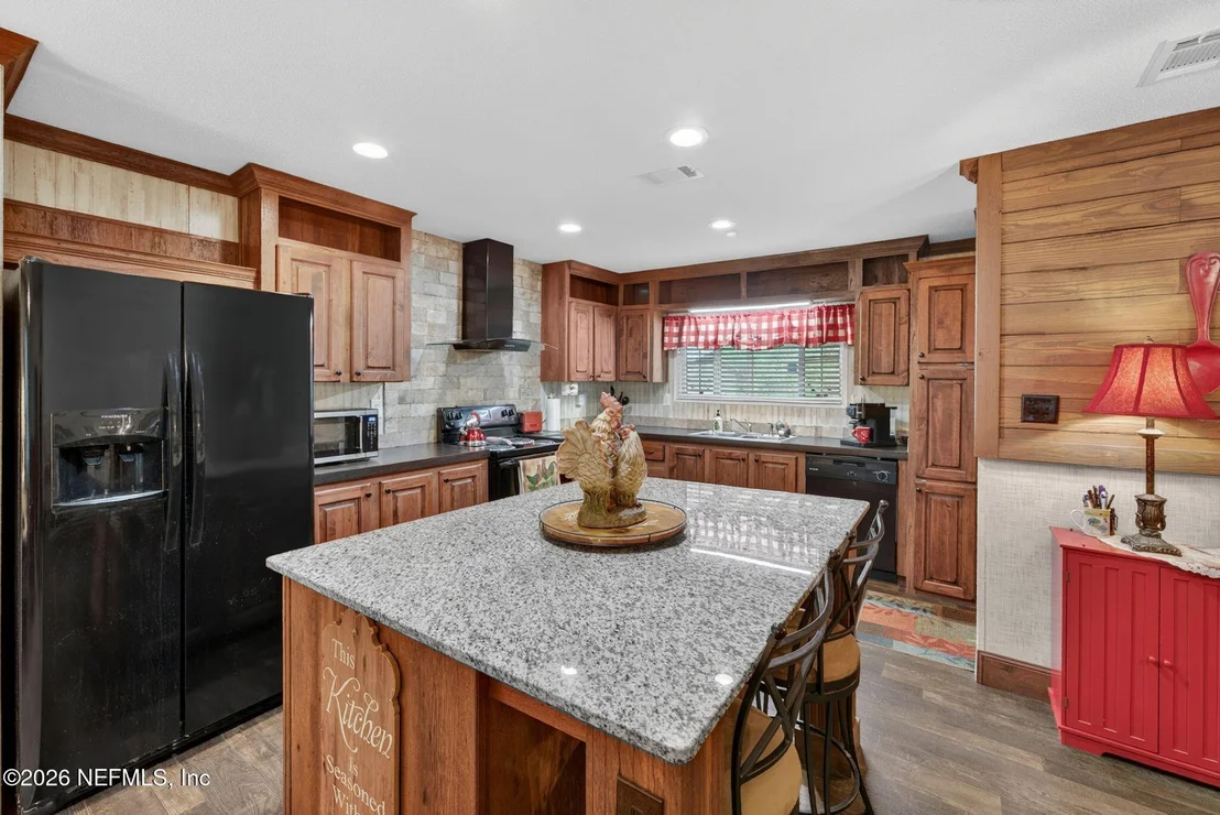 Photo of 10817 GRAYSON Street