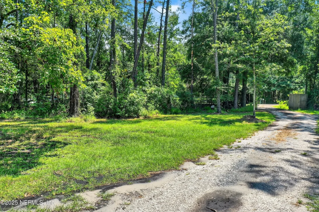 Photo of 2561 STARRATT Road