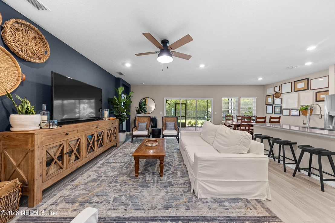 Photo of 105 BLOOMFIELD Way
