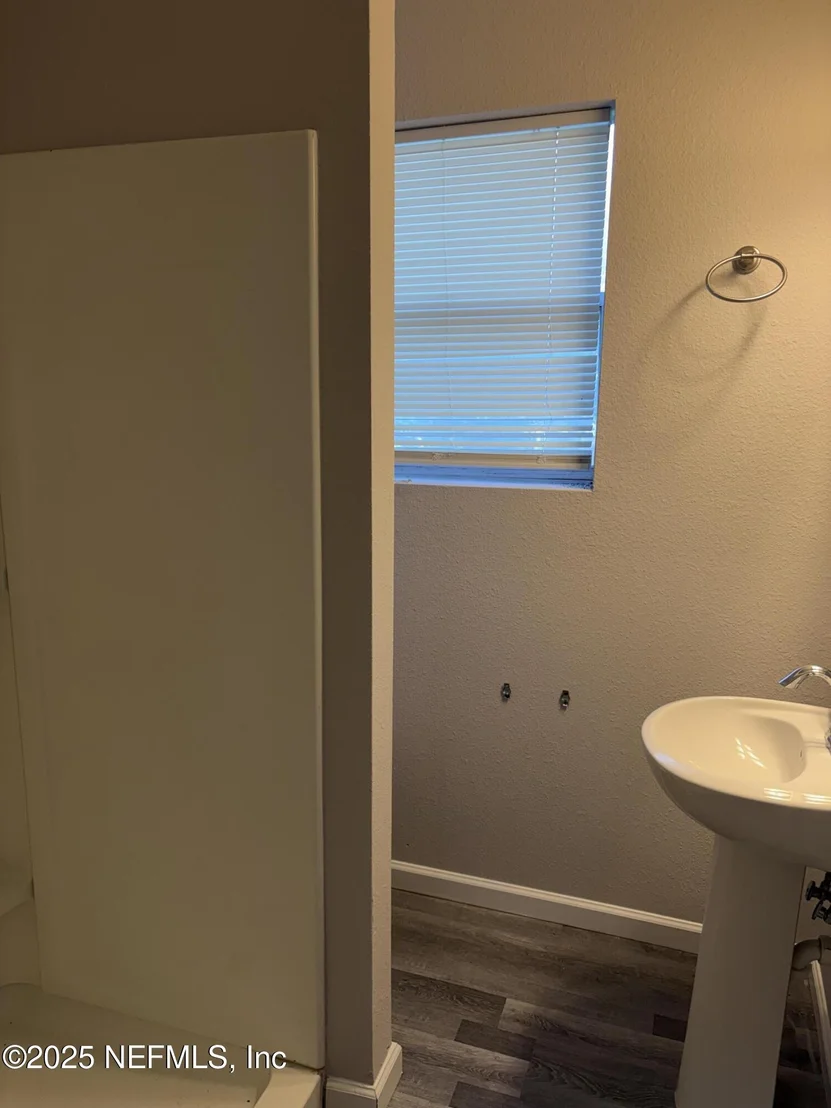 Photo of 4444 RAINER Road