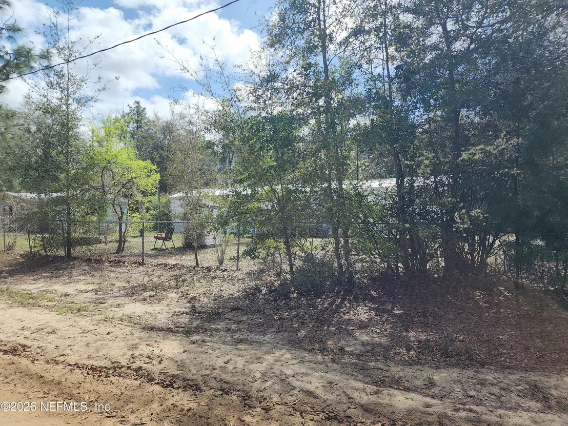 Photo of 231 LAKEVIEW Court