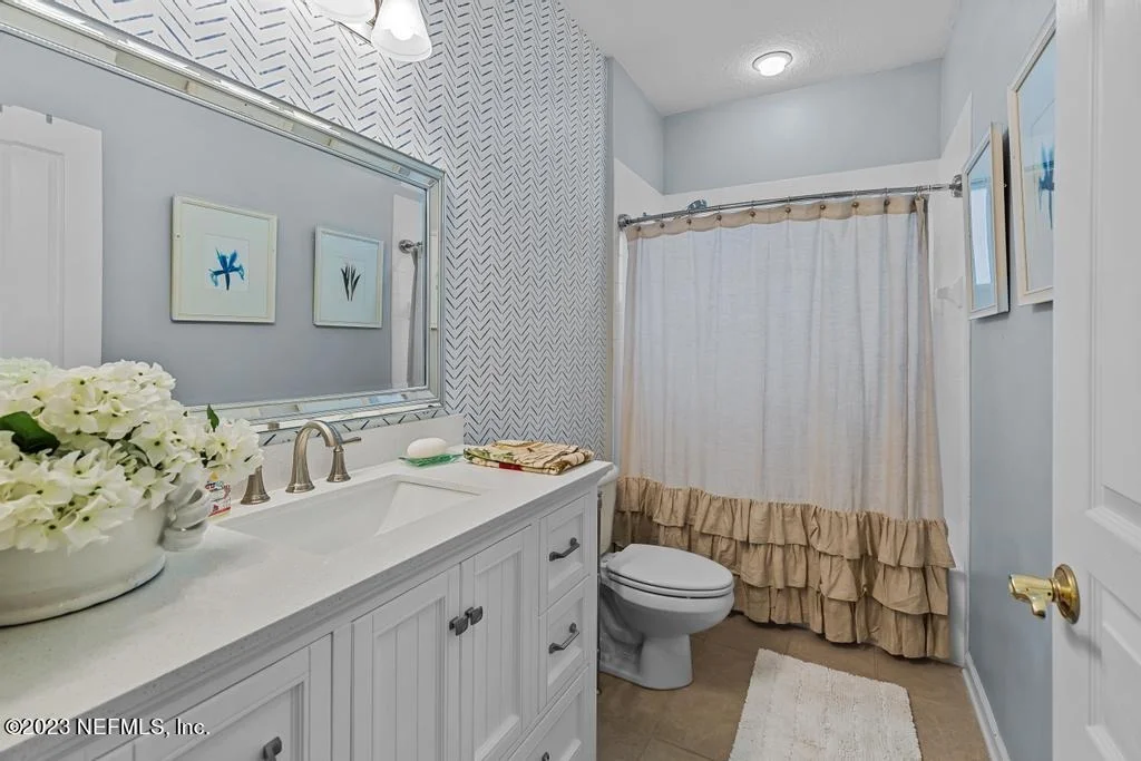 Photo of 1056 MEADOW VIEW Lane